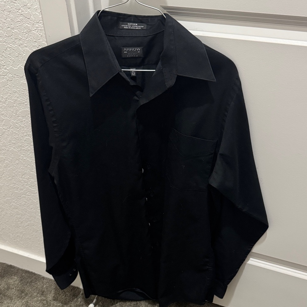 Arrow Men's Elegant Black Dress Shirt